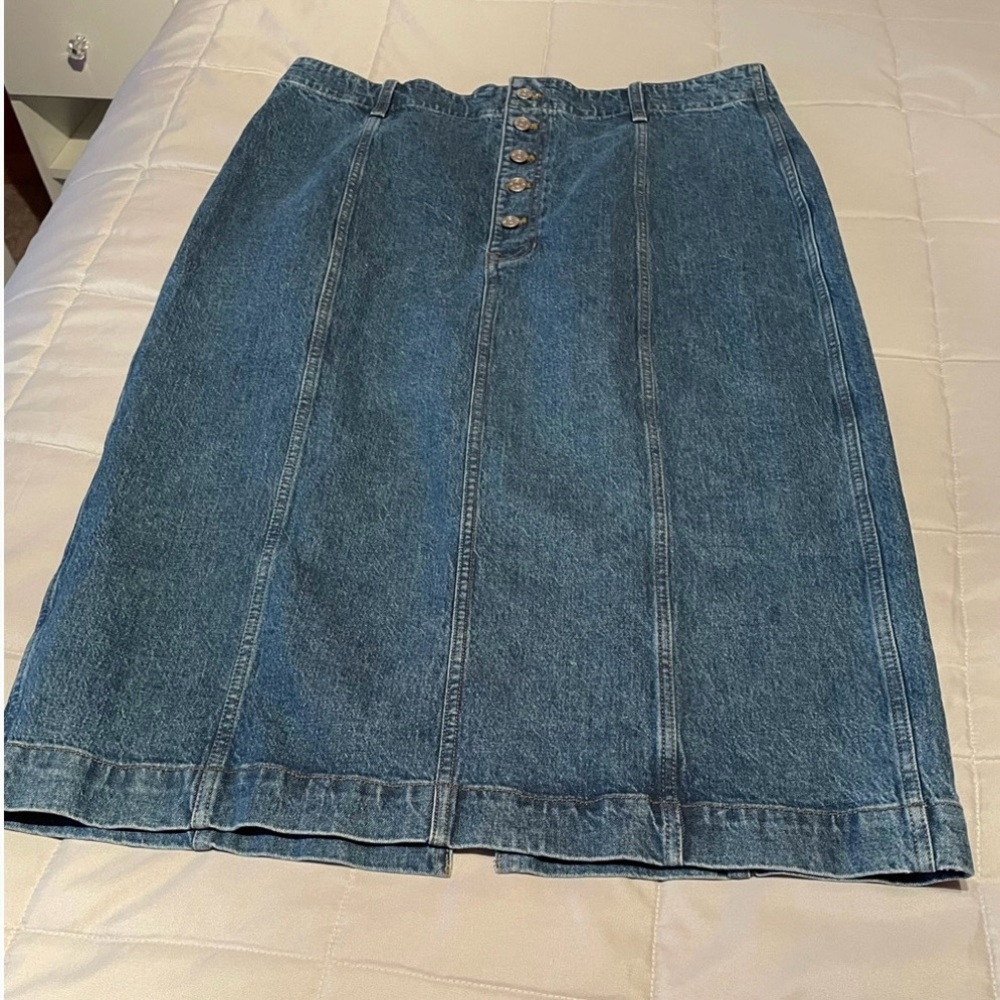Madewell Denim button front skirt